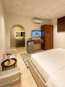 101- Elegant hotel room opposite Al Hada Boulevard - Image 2