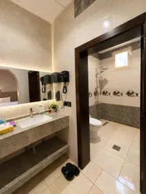 101- Elegant hotel room opposite Al Hada Boulevard - Image 3