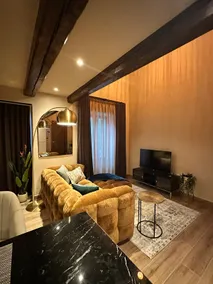 Loft-style studio apartment - Image 4