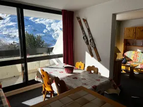 Ski-in/out apartment - Image 2