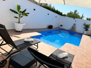 Lovely detached villa with private pool and hottub (Nov-April). Pet-friendly! - Image 5
