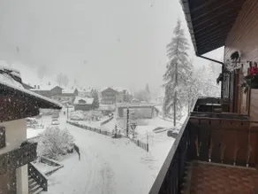 apartment in the mountains+free parking - Image 2