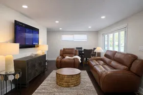 3BR Family Home Near BWI•Fenced Yard• Parking•WiFi - Image 2