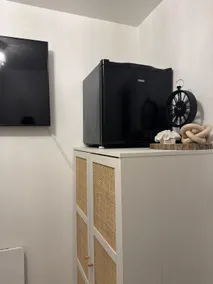 Modern Apartment with parking - Image 5