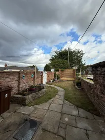1 Top Locks Cottage - Image 2