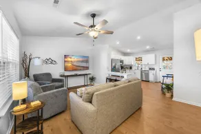 MiniGolf, HotTub, FirePit, PetFriendly, Sleeps 8 - Image 2