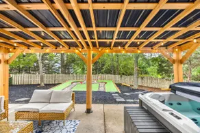MiniGolf, HotTub, FirePit, PetFriendly, Sleeps 8 - Image 3