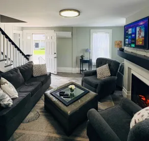 Family Getaway – 5BR w/ Pool, Hot Tub & Near Beach - Image 4