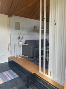Cabin with sleeping loft - Image 3