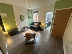 A modern, luxurious escape! Free on street parking - Image 4