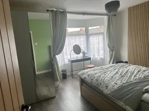 A modern, luxurious escape! Free on street parking - Image 5