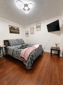 Private 1BR Retreat · Parking · Near Arcadia - Image 3