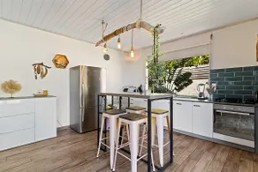 Ferienwohnung mit privatem Pool und Garten - Image 2