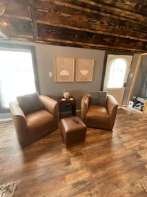 Suzy Blue — Cozy Queen Cottage Near MSU - Image 3