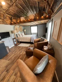 Suzy Blue — Cozy Queen Cottage Near MSU - Image 2