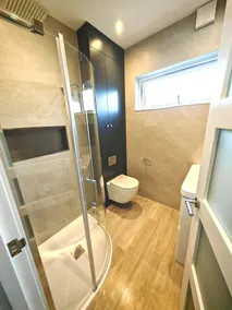 Cozy corner 2 bedroom house - Image 5