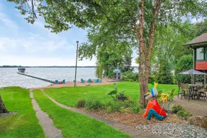 Luxury Lake Home Near Minneapolis w Boat Rental - Image 4