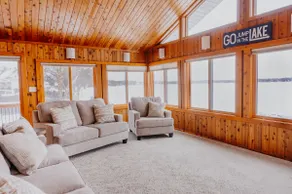 Luxury Lake Home Near Minneapolis w Boat Rental - Image 5