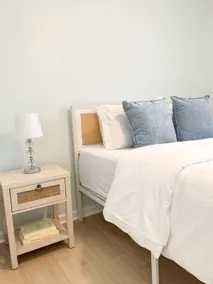Private Smithfield Guest Suite - Image 3