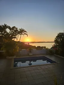 Beach house with pool and ocean view - Image 5