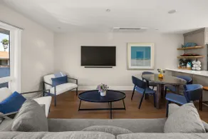 Newly Remodeled Luxury Beach Condo - Image 4