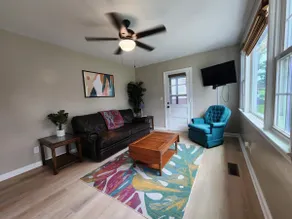 Cute, comfy home-near Ft. Moore - Image 2