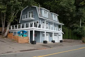 Hood Canal Summer- upscale meets the rocky shores! - Image 4