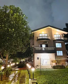 Spacious 4bhk Villa - Pool, Lawn & bonfire setup - Image 2