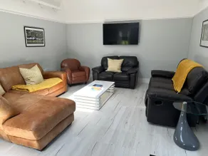 Spring cottage - Image 2