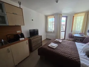 Cozy studio 125 in Villa Park - Image 2