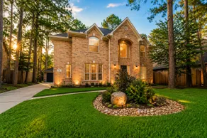 New 4BR Retreat + Pool Near The Woodlands - Image 3