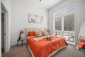 Luxury Haven Green - Image 2