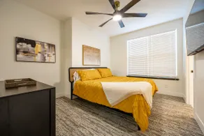 Depauw Luxury Loft - Image 4