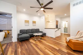 Depauw Luxury Loft - Image 3