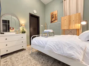 Cozy Ground-Floor Studio nr Metro & DWTC · Parking - Image 2