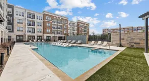 Stylish 1BR near PGA and Universal Studios with Pool and Gym - Image 4