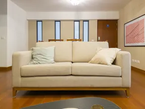 Geko| Signature 3BR Top Location w/Parking - Image 5