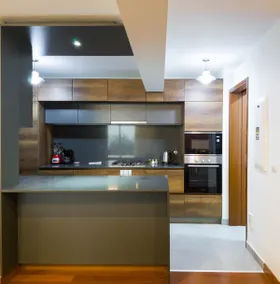 Geko| Signature 3BR Top Location w/Parking - Image 3
