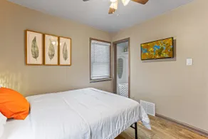 New! Elegant 3BDR Home - Image 3