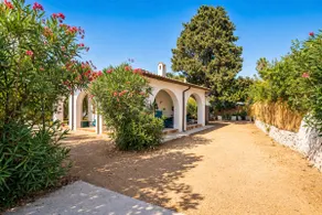 Violet Villa 30 meters from Simius Beach - Image 5