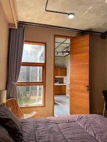 1bdr apartment with bathtub - Image 2