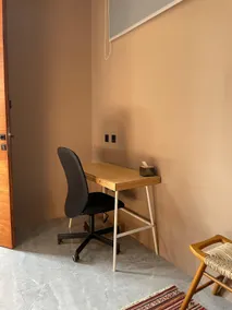 1bdr apartment with bathtub - Image 4