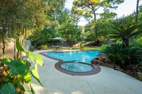 House of the Sun - Pool - Heater - 7 beds - 25 min to IAH - Image 5