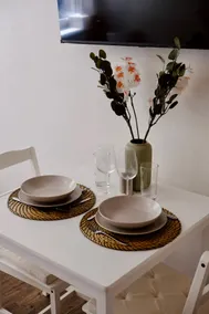 Central Studio Apartment - Image 4