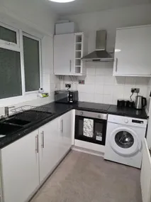 Cozy one bedroom flat - Image 3