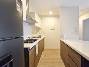 Geko | Glamorous 2BR in Barranco w/ Balcony & Pool - Image 5