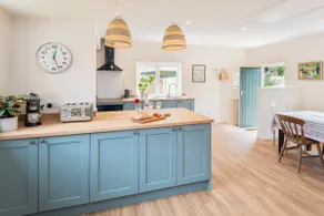 NEW Stunning Estate Lodge, Jurassic Coast, slps 6 - Image 4