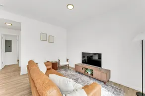 The Maple Muse: Lux 1-Bed T-home - Image 3