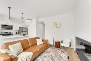 The Maple Muse: Lux 1-Bed T-home - Image 2