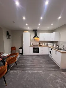 Cherry Blossom Loft - Image 4